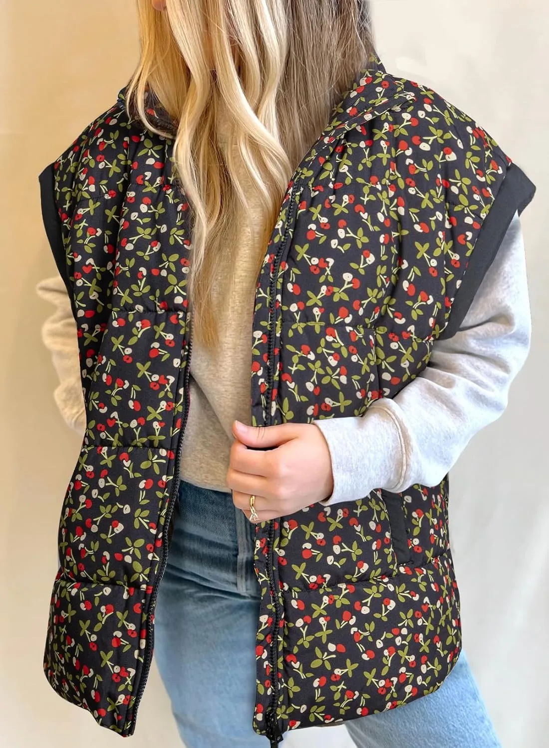 EVALESS Oversized Puffer Vest Women Lightweight Sleeveless Puffer Jacket Winter Warm Zip Up Stand Collar Vests Outerwear