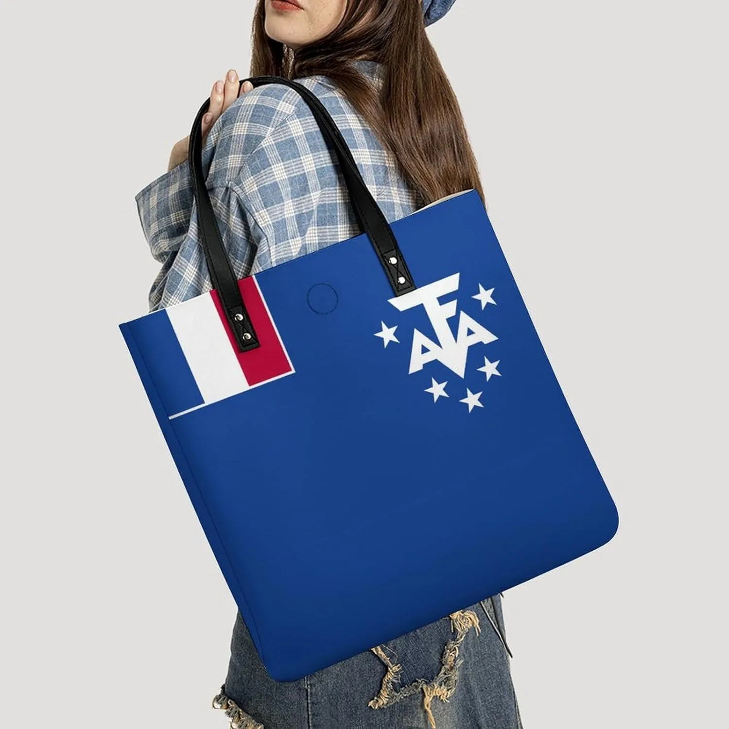 Marshall Lslands Flag Women's Leather Hobo Handbag Stylish Tote for Everyday Essentials