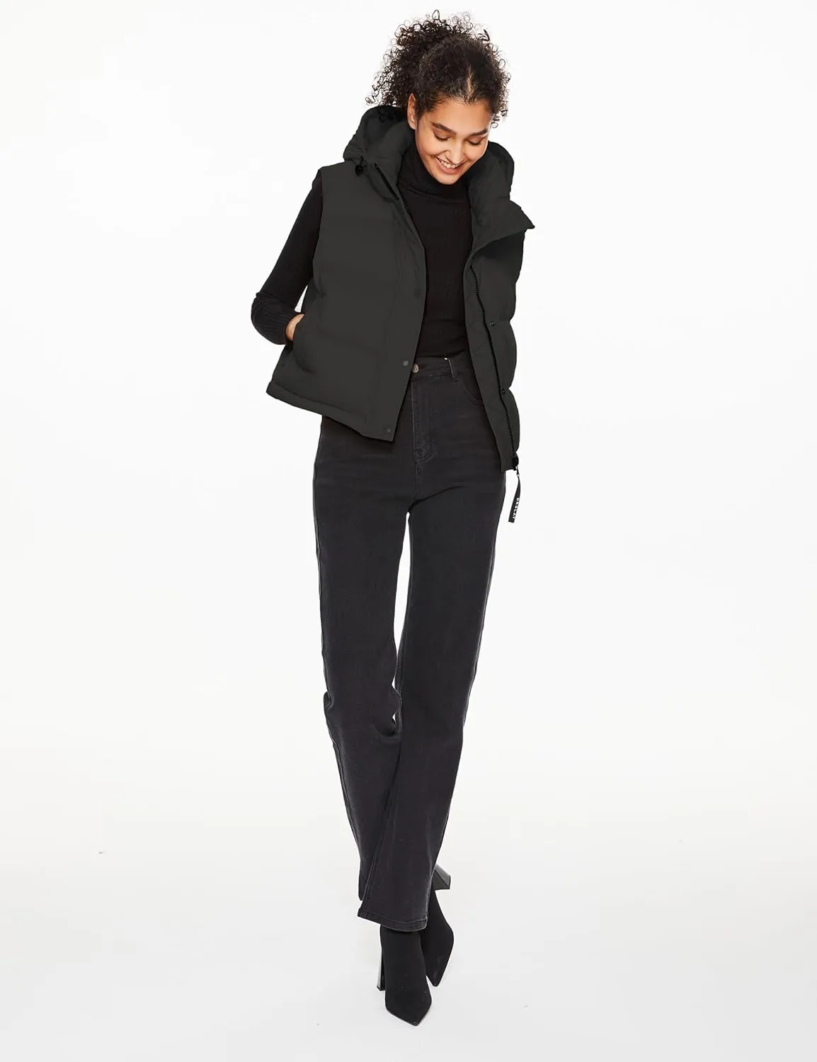 Orolay Women's Cropped Puffer Vest - Hooded Sleeveless Down Jacket Stand Collar Gilet with Pockets