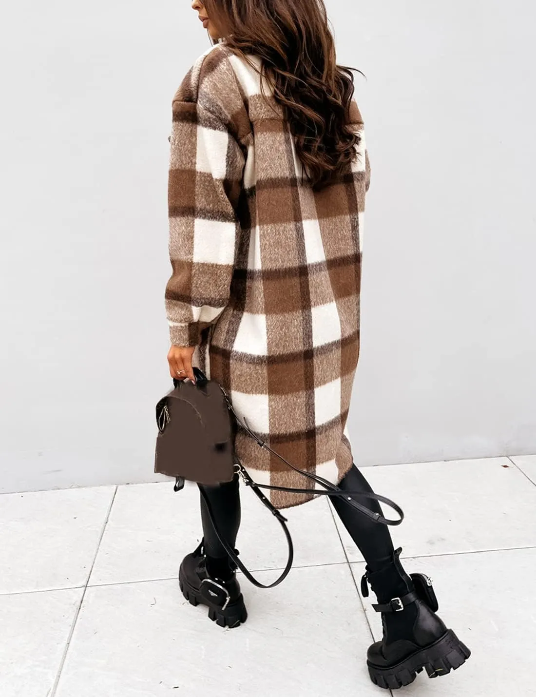 SeekMe Women's Oversized Flannel Plaid Shacket Jacket Flap Pocket Lapel Button Down Long Shirt Jackets