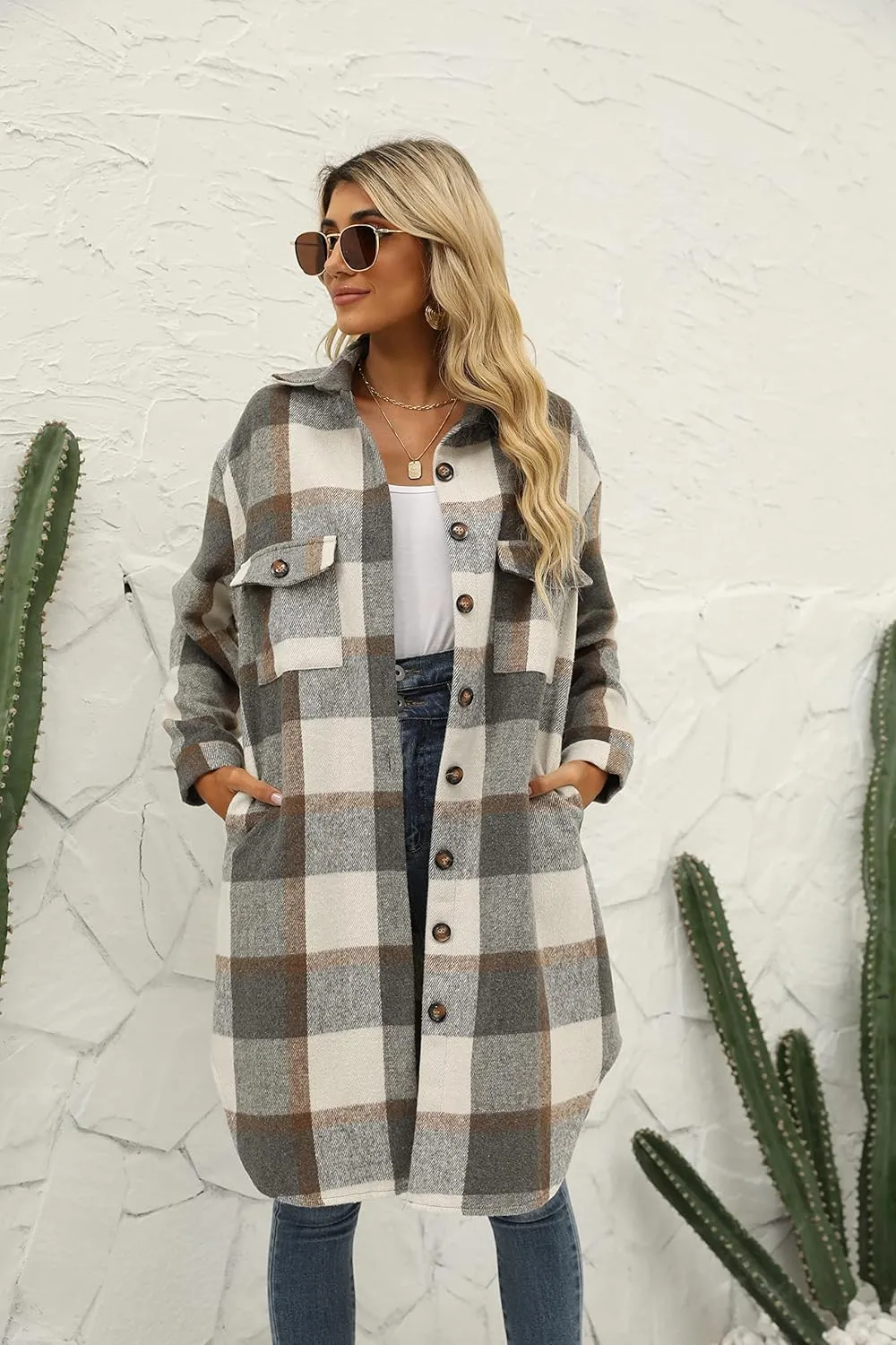 SeekMe Women's Oversized Flannel Plaid Shacket Jacket Flap Pocket Lapel Button Down Long Shirt Jackets