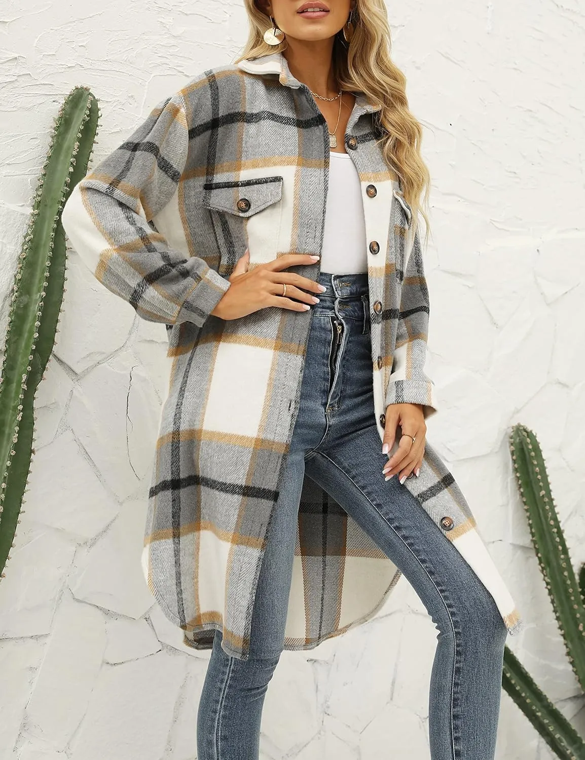 SeekMe Women's Oversized Flannel Plaid Shacket Jacket Flap Pocket Lapel Button Down Long Shirt Jackets