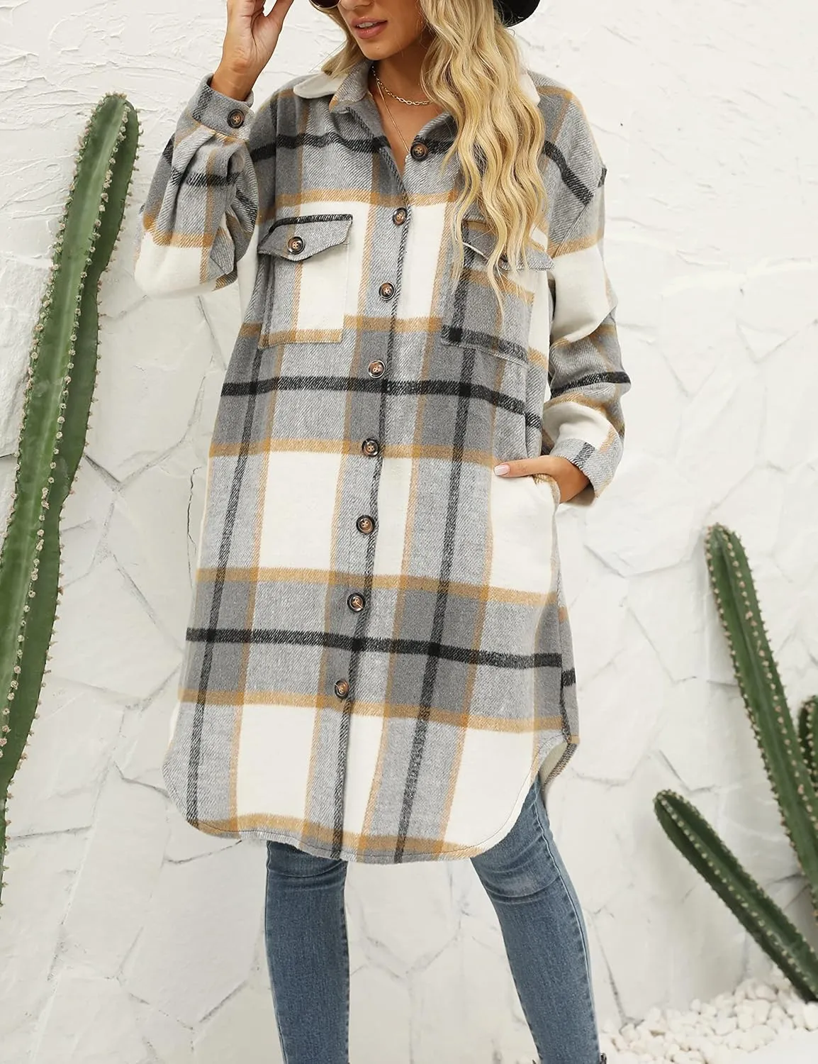 SeekMe Women's Oversized Flannel Plaid Shacket Jacket Flap Pocket Lapel Button Down Long Shirt Jackets