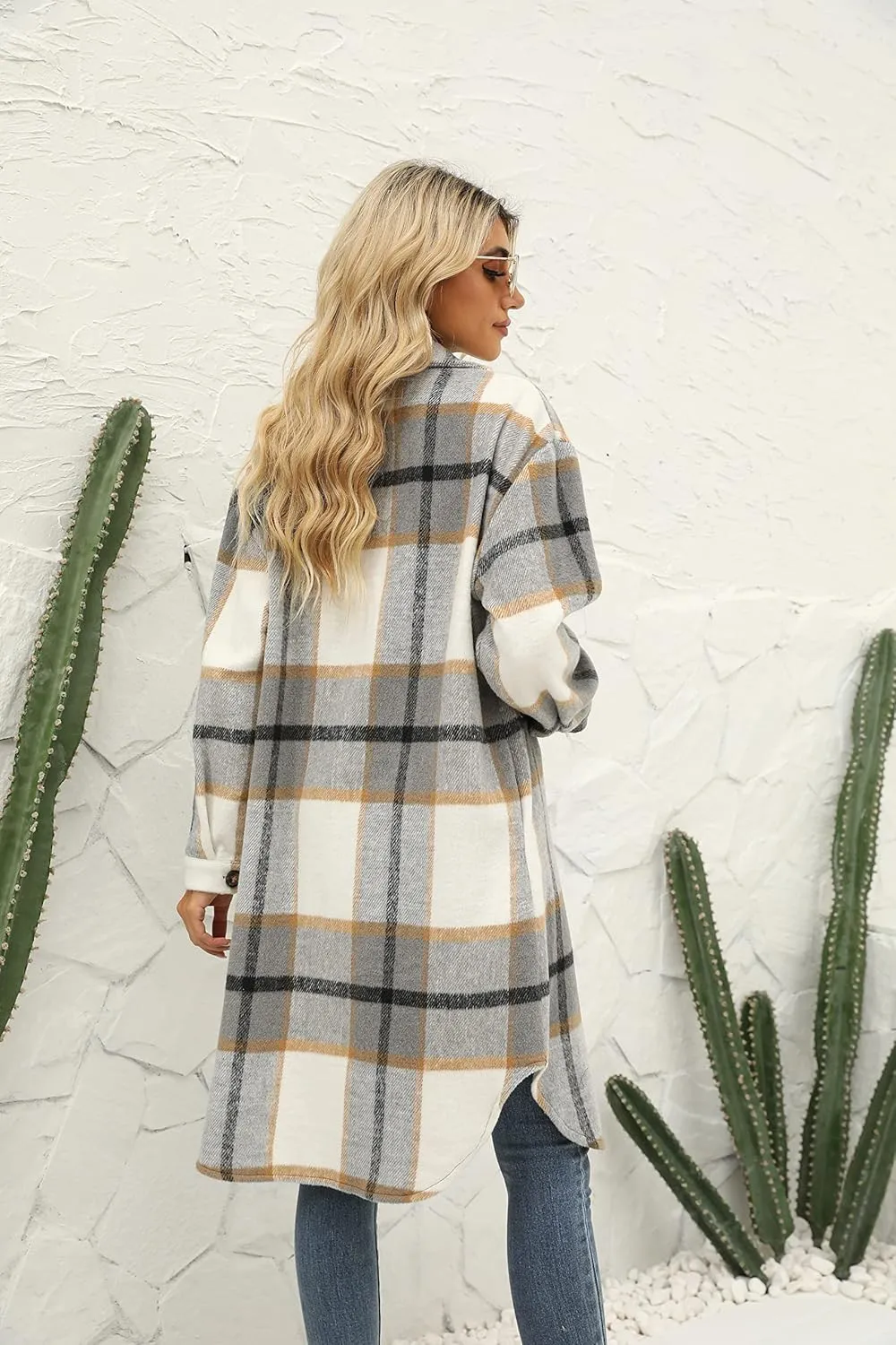 SeekMe Women's Oversized Flannel Plaid Shacket Jacket Flap Pocket Lapel Button Down Long Shirt Jackets
